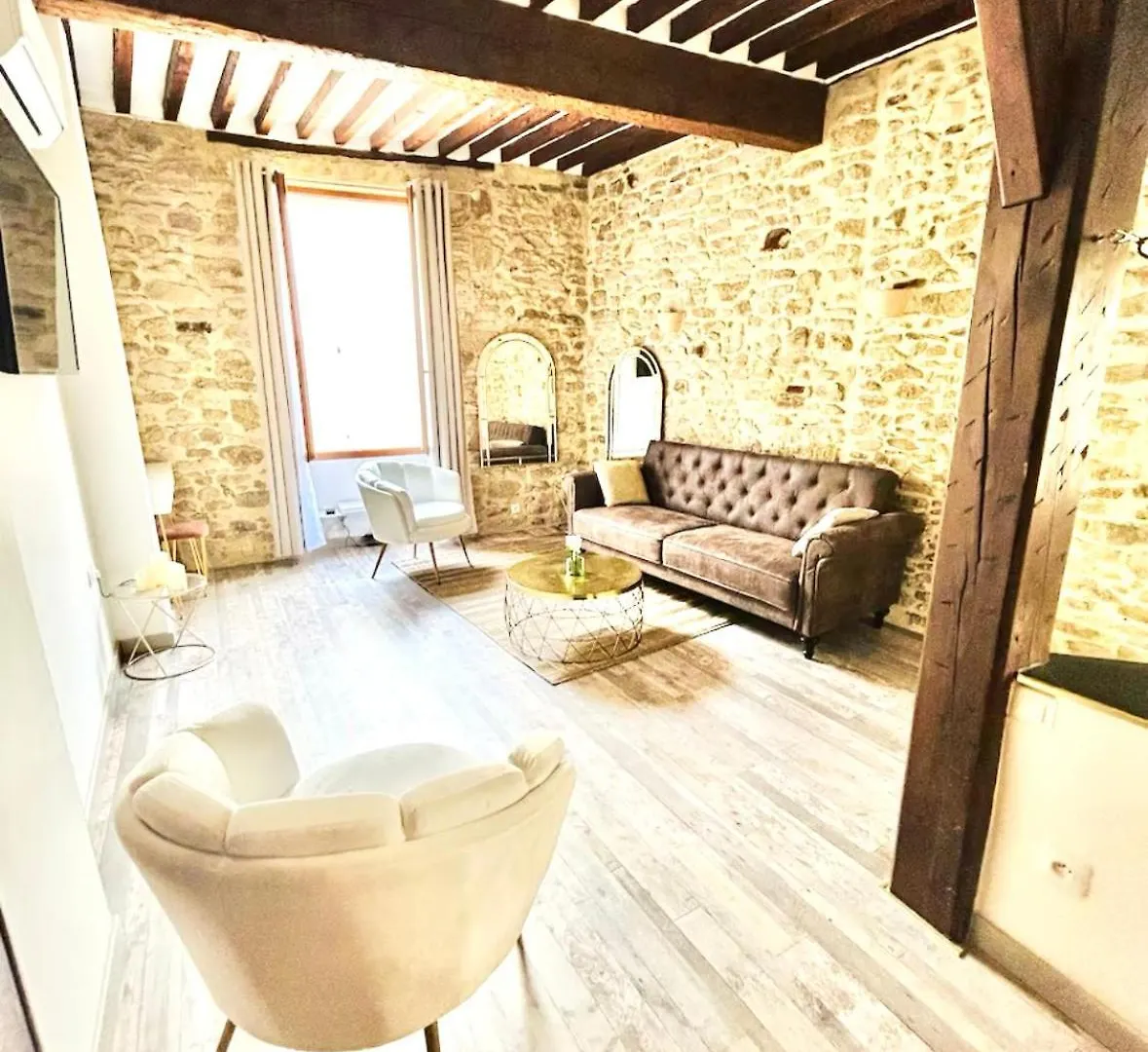 L'Or Du Temps, Romantic Getaway, Private Jacuzzi Lançon-Provence